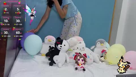 Helia Transfem and Amy online show from September 19, 2025, 2:51 pm