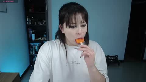 Snapshot of hell_dancer_ chatting on April 23, 2026, 2:24 am Lexa online show from April 23, 2026, 2:24 am
