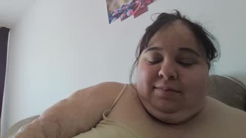 hellen631580 online show from April 22, 2026, 6:05 am