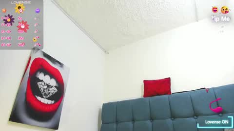 Snapshot of hellen_starx chatting on January 21, 2025, 12:04 am hellen_starx online show from January 21, 2025, 12:04 am