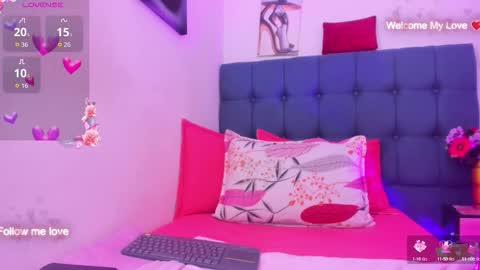 Snapshot of hellen_starx chatting on September 27, 2025, 5:34 am hellen_starx online show from September 27, 2025, 5:34 am