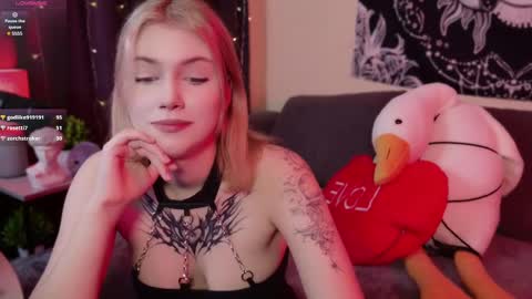 HellenHorny online show from February 25, 2025, 12:55 pm