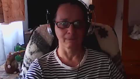 Snapshot of hellenmarie chatting on January 14, 2025, 11:31 am hellenmarie online show from January 14, 2025, 11:31 am