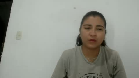 Snapshot of hellennmoon chatting on June 20, 2026, 2:36 am Hellen online show from June 20, 2026, 2:36 am