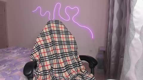 Lisa online show from April 15, 2026, 6:04 pm