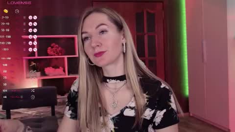 Alisia  Monday to Friday from 10 am to 4 pm GMT 2 online show from November 17, 2025, 9:04 am