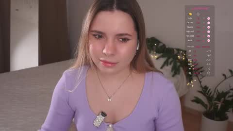 Snapshot of hello_taya chatting on December 22, 2025, 2:25 pm Taya online show from December 22, 2025, 2:25 pm