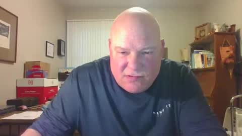 helloforfun111 online show from May 12, 2026, 10:12 am