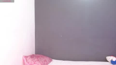 hellokitty_valery1 online show from October 27, 2025, 5:22 am