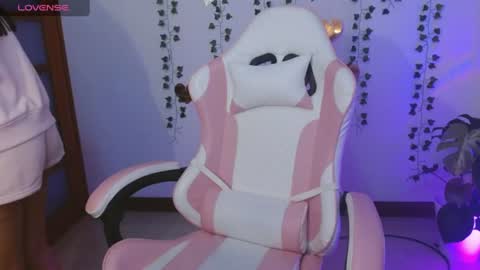 hellokitty_valery1 online show from July 11, 2026, 2:47 am