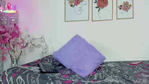 Hellzel online show from September 20, 2025, 7:04 pm