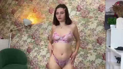 Hemiplekta online show from July 3, 2026, 1:23 am