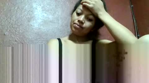 Snapshot of henitsaldy chatting on February 26, 2026, 6:12 am henitsaldy online show from February 26, 2026, 6:12 am