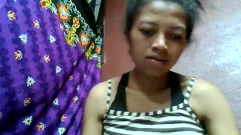 Snapshot of henitsaldy chatting on May 20, 2026, 2:56 pm henitsaldy online show from May 20, 2026, 2:56 pm