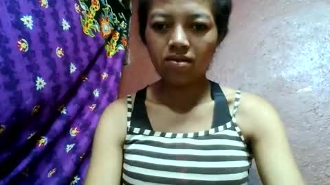 Snapshot of henitsaldy chatting on May 21, 2026, 3:02 am henitsaldy online show from May 21, 2026, 3:02 am