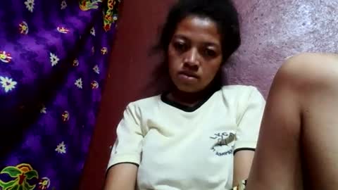 Snapshot of henitsaldy chatting on May 30, 2026, 3:58 am henitsaldy online show from May 30, 2026, 3:58 am