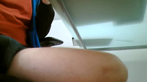 Snapshot of hennes6 chatting on December 1, 2025, 8:08 am hennes6 online show from December 1, 2025, 8:08 am