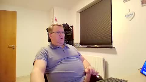 Snapshot of henrikrp1971 chatting on February 2, 2025, 8:19 pm henrikrp1971 online show from February 2, 2025, 8:19 pm