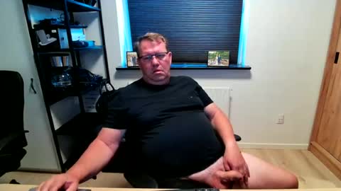 Snapshot of henrikrp1971 chatting on June 20, 2026, 7:27 pm henrikrp1971 online show from June 20, 2026, 7:27 pm
