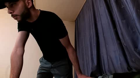 HenryAxe online show from December 29, 2024, 11:40 am