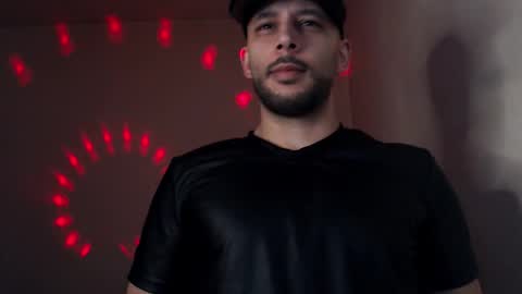 HenryAxe online show from November 1, 2025, 3:25 pm