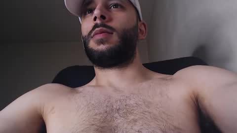 HenryAxe online show from June 5, 2026, 2:12 pm