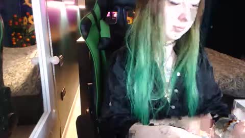 Snapshot of hentaishiing chatting on May 19, 2026, 4:13 pm Hentaishiing online show from May 19, 2026, 4:13 pm
