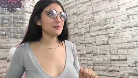 hera_elis online show from February 13, 2025, 7:52 pm