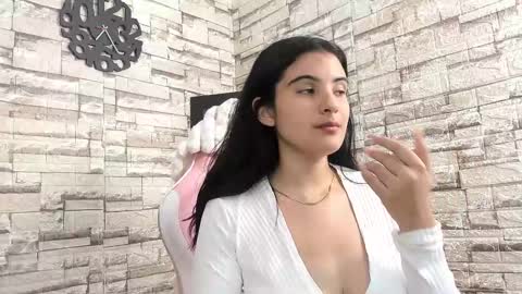 hera_elis online show from February 17, 2025, 10:47 pm