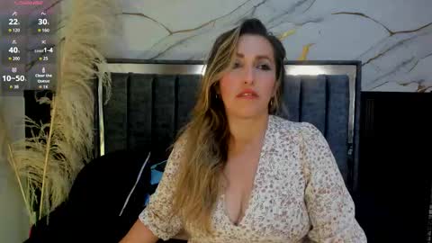 Snapshot of hera_godess chatting on September 29, 2025, 10:14 pm Hera godes online show from September 29, 2025, 10:14 pm