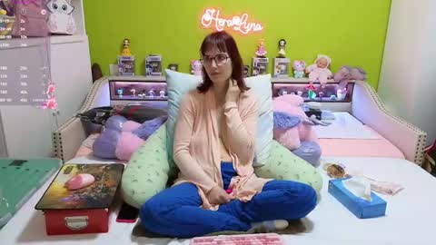 Snapshot of heraluna_ chatting on March 23, 2026, 9:30 pm HeraLuna online show from March 23, 2026, 9:30 pm