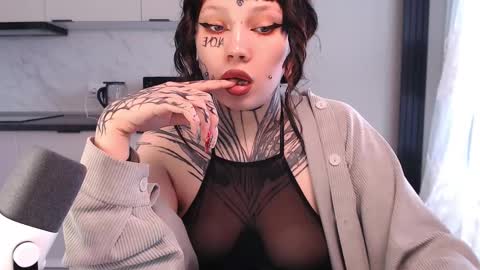 dirty Diana online show from February 13, 2025, 8:38 am