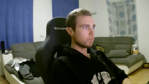 John Pearl online show from January 8, 2026, 6:54 pm