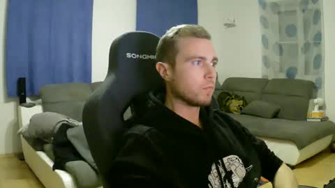 John Pearl online show from February 25, 2026, 8:07 pm