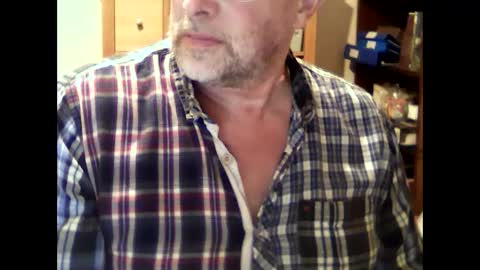 Snapshot of hereford66 chatting on March 12, 2025, 8:10 pm hereford66 online show from March 12, 2025, 8:10 pm