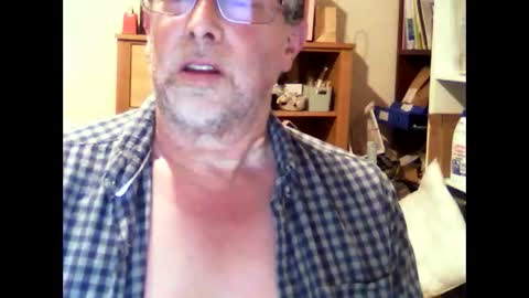 Snapshot of hereford66 chatting on May 5, 2026, 3:53 pm hereford66 online show from May 5, 2026, 3:53 pm