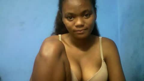 herisse01 online show from April 22, 2026, 10:22 pm