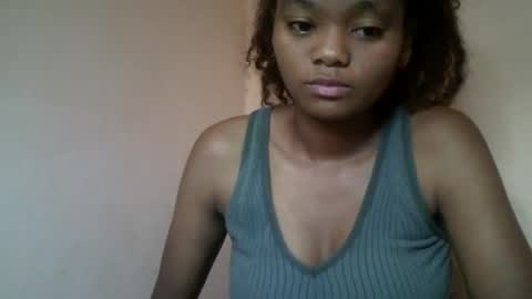 Snapshot of herisse01 chatting on May 18, 2026, 8:20 am herisse01 online show from May 18, 2026, 8:20 am