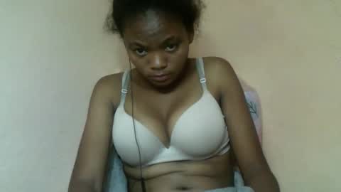 Snapshot of herisse01 chatting on May 19, 2026, 5:08 pm herisse01 online show from May 19, 2026, 5:08 pm