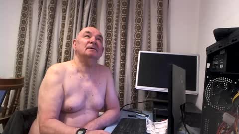 mature online show from January 1, 2025, 6:05 am