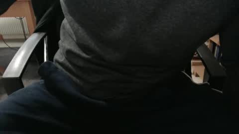 hero0111 online show from January 18, 2026, 2:32 pm