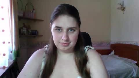 hess_luna_ online show from February 9, 2026, 10:08 am