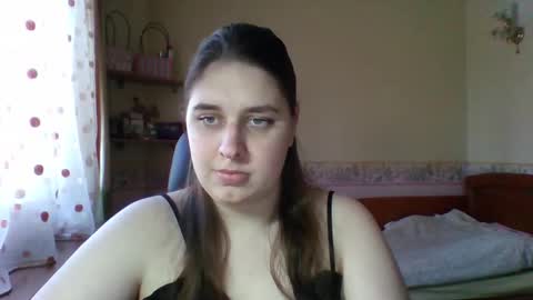 hess_luna_ online show from March 5, 2026, 10:11 am