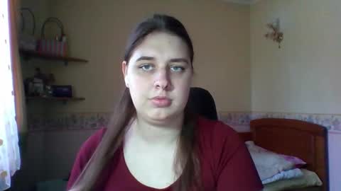 hess_luna_ online show from March 16, 2026, 10:08 am