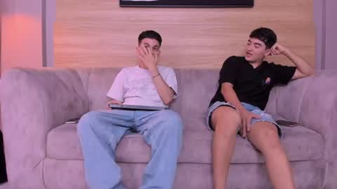 heteros men online show from July 1, 2026, 7:35 pm