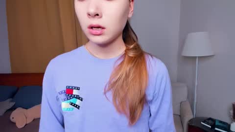 Snapshot of hettiereimel chatting on November 30, 2025, 7:40 pm Linda online show from November 30, 2025, 7:40 pm