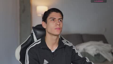 hey_cesard online show from April 29, 2026, 1:15 pm