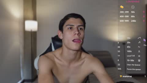 Snapshot of hey_cesard chatting on May 5, 2026, 5:21 pm hey_cesard online show from May 5, 2026, 5:21 pm