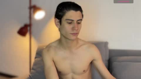 Snapshot of hey_cesard chatting on May 28, 2026, 12:02 pm hey_cesard online show from May 28, 2026, 12:02 pm