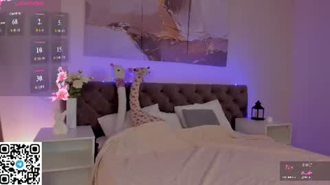 Snapshot of hey_lexy chatting on July 6, 2026, 9:17 am Lexy GMT1 0200 am-0900am Mon Tue online show from July 6, 2026, 9:17 am